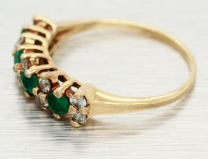 Vintage 0.25ctw Emerald & Diamond Band Ring - 14k Yellow Gold - Size 6
