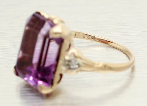 Antique Art Deco Rectangular Amethyst Cocktail Ring in 14k Yellow Gold - Size 4