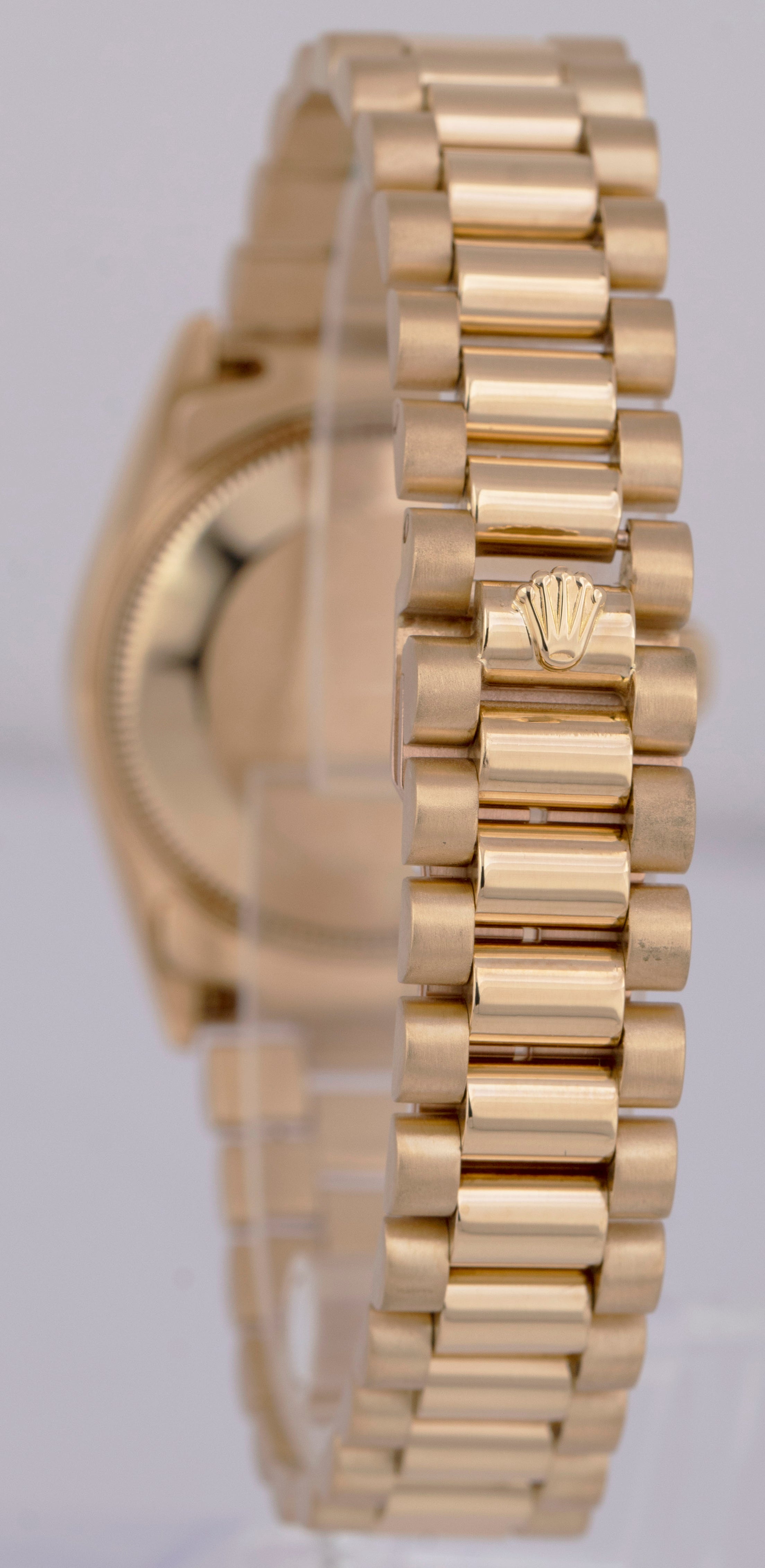 MINT Rolex DateJust President 31mm MOTHER OF PEARL DIAMOND 18K Gold Fluted 68278