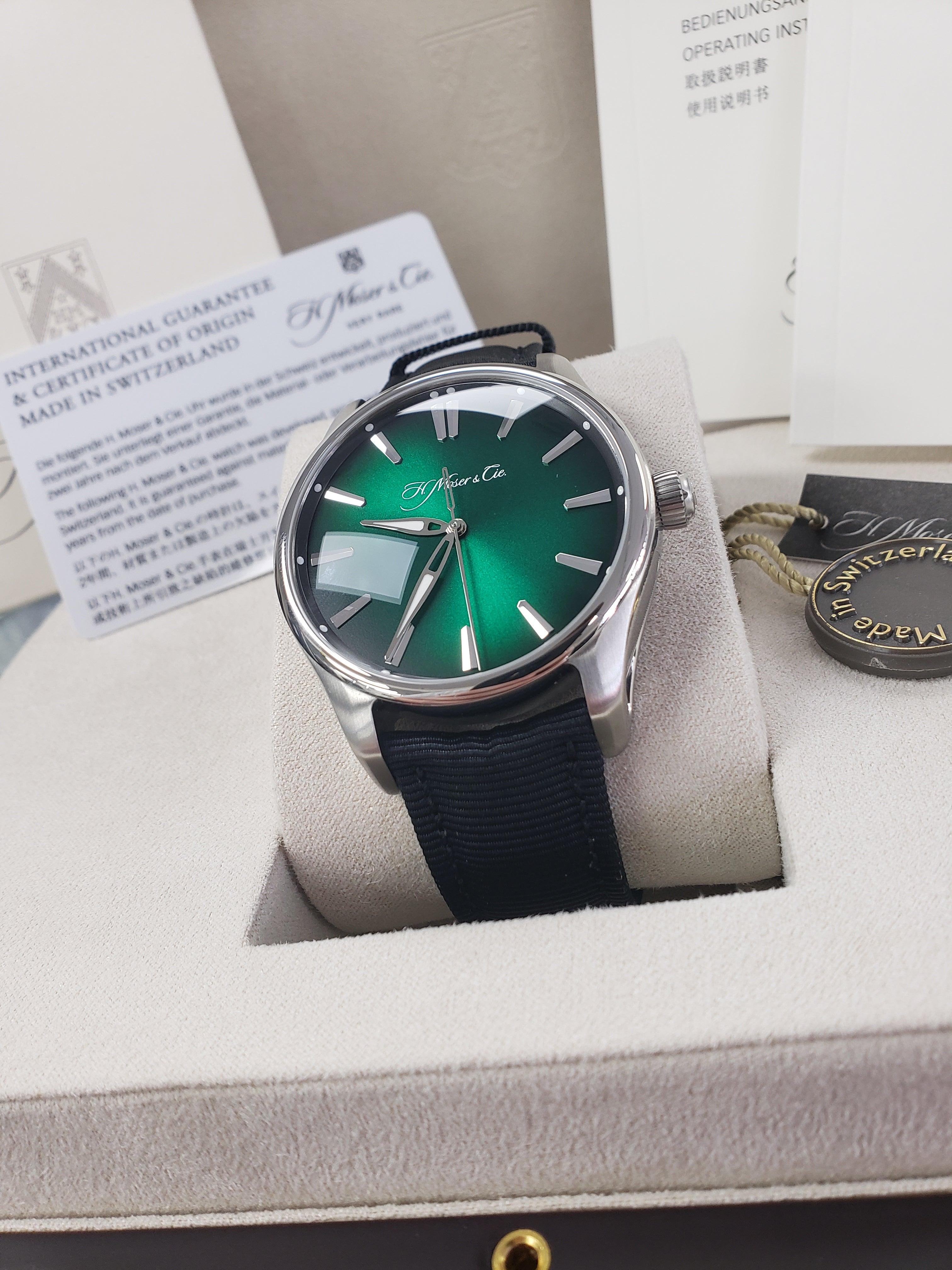 NEW 2020 H. Moser & Cie. Pioneer Centre Seconds Cosmic Green 42.8mm 3200-1202