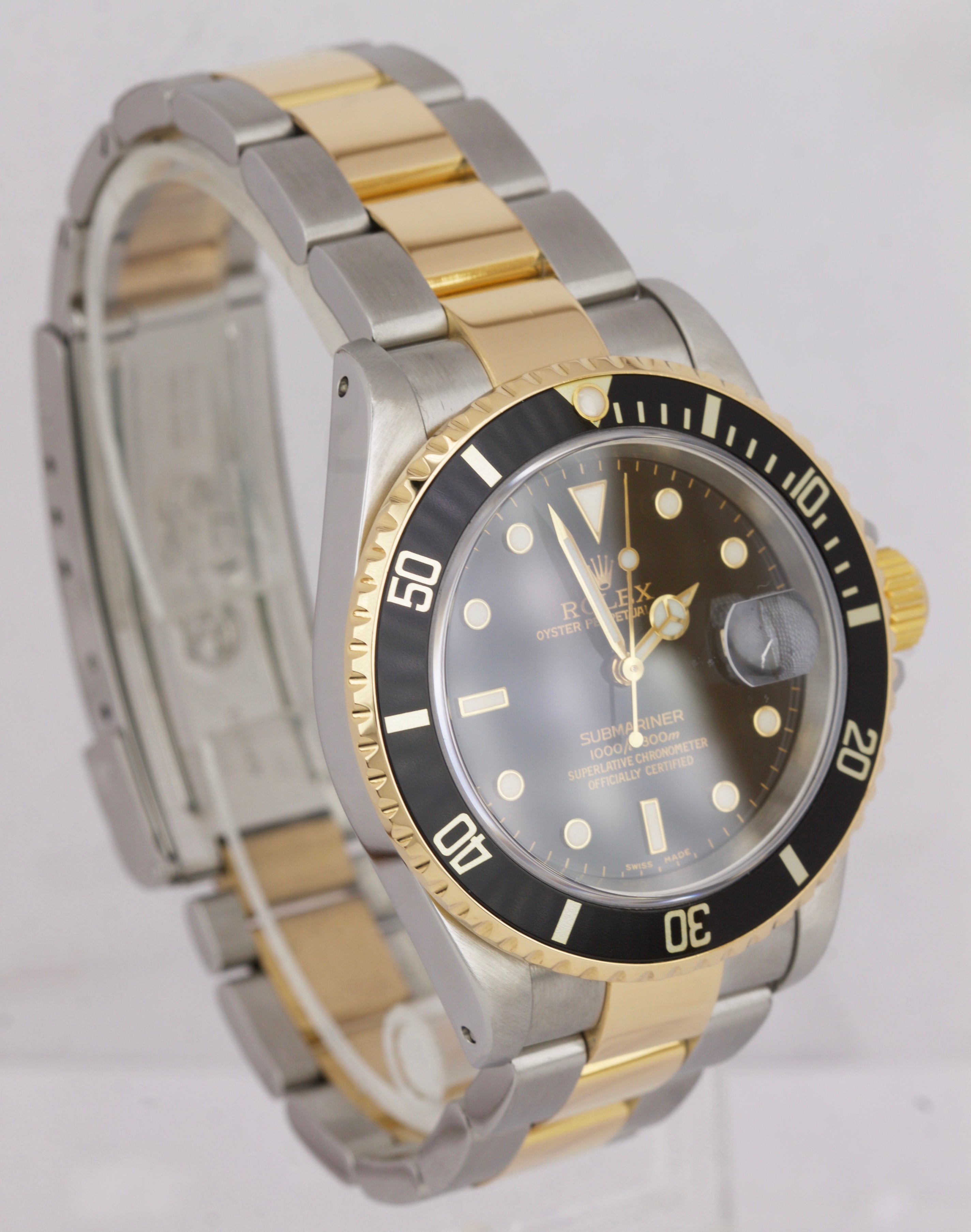 MINT 2002 Rolex Submariner 16613 Two-Tone Stainless Black Dive 40mm Watch SEL