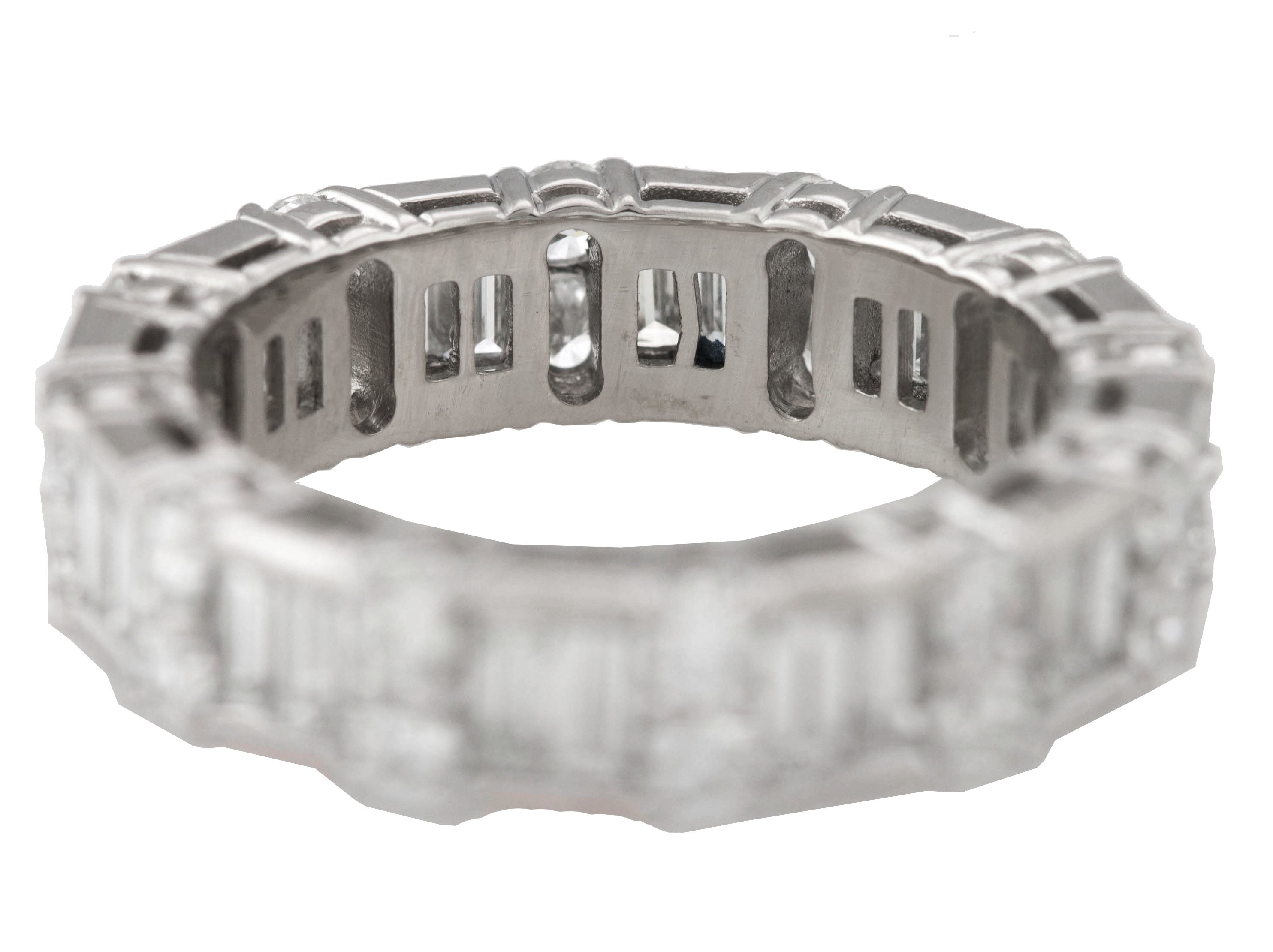 Platinum 2.87ctw G SI1-SI2 Baguette Cut Diamond 4.5mm Eternity Wedding Band Ring
