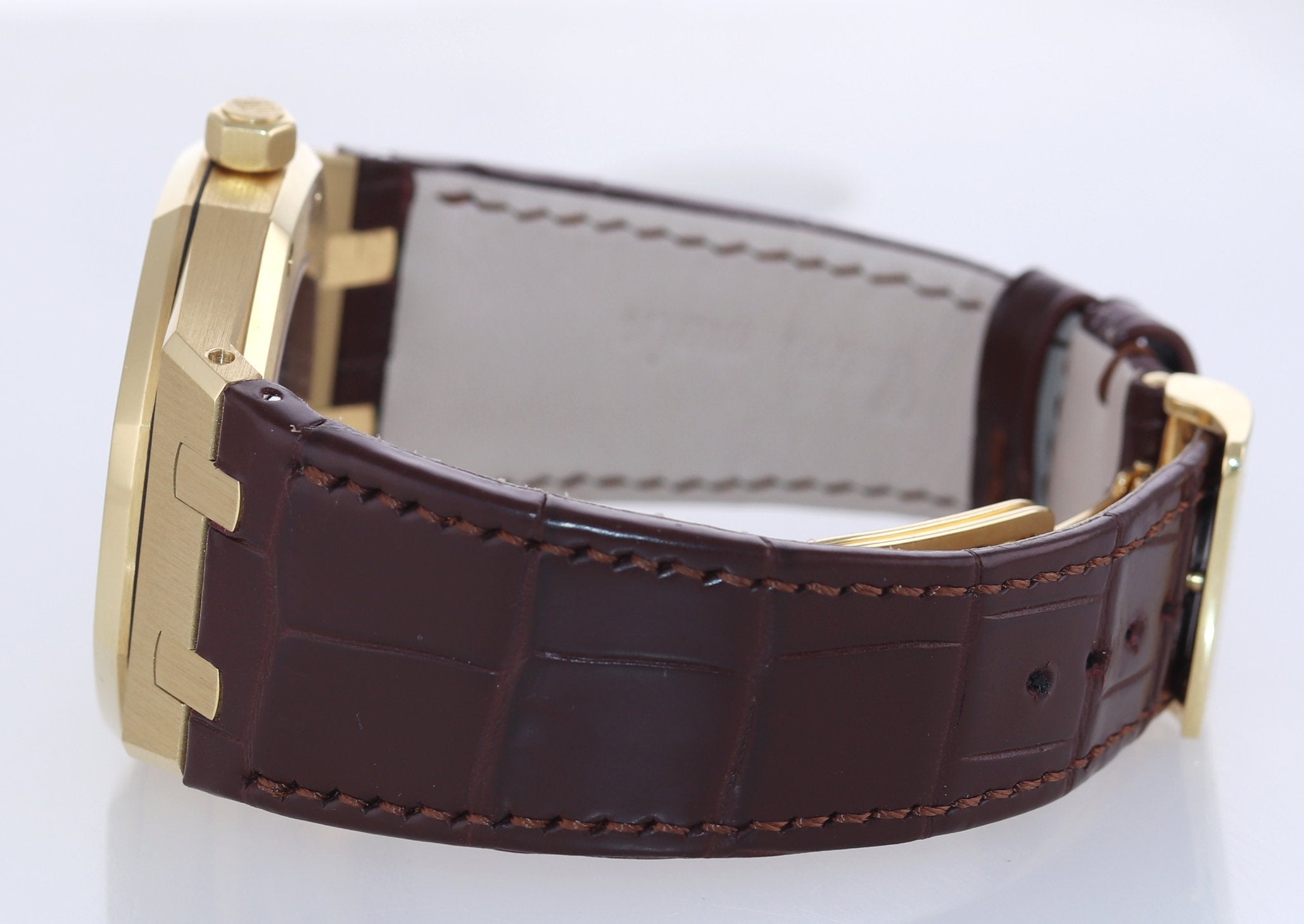 Audemars Piguet AP Royal Oak 18K Rose Gold 15300 39mm White Leather Watch