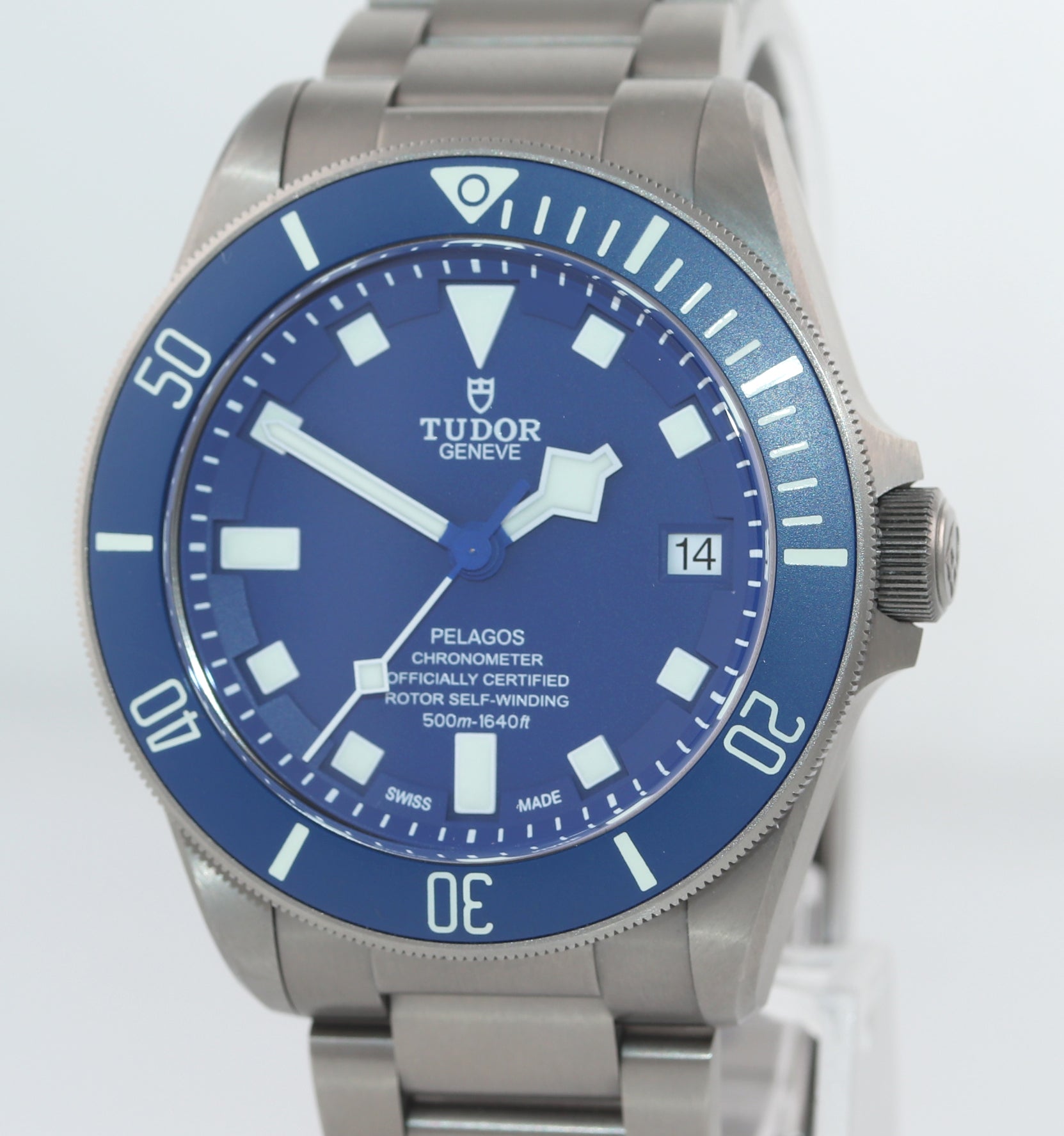 Tudor Pelagos Titanium 42mm Dive 25600 TB Blue Lume In House Date Watch Box