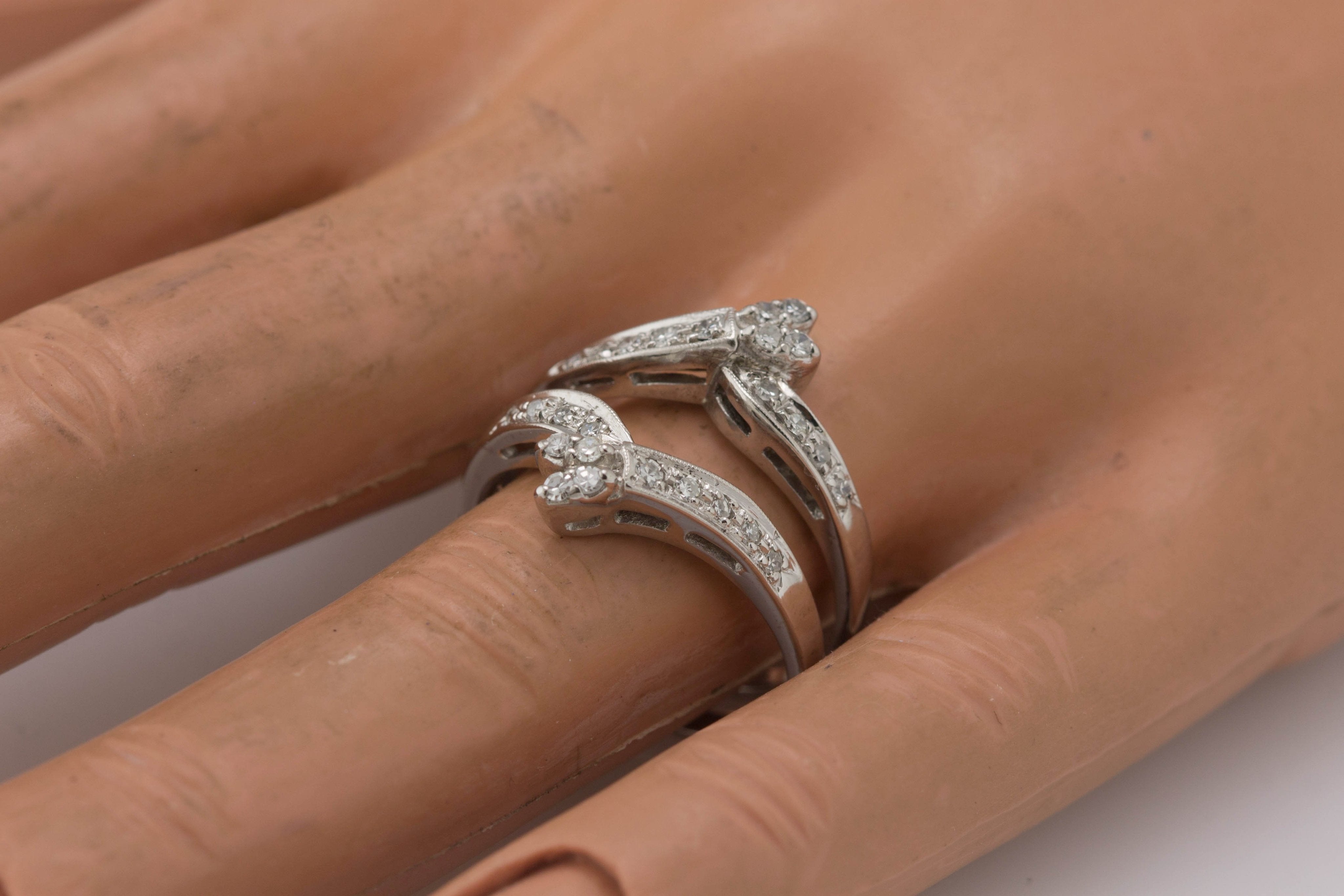Lovely Ladies 14K White Gold 0.50ctw Diamond Guard Insert Wrap Enhancer Ring