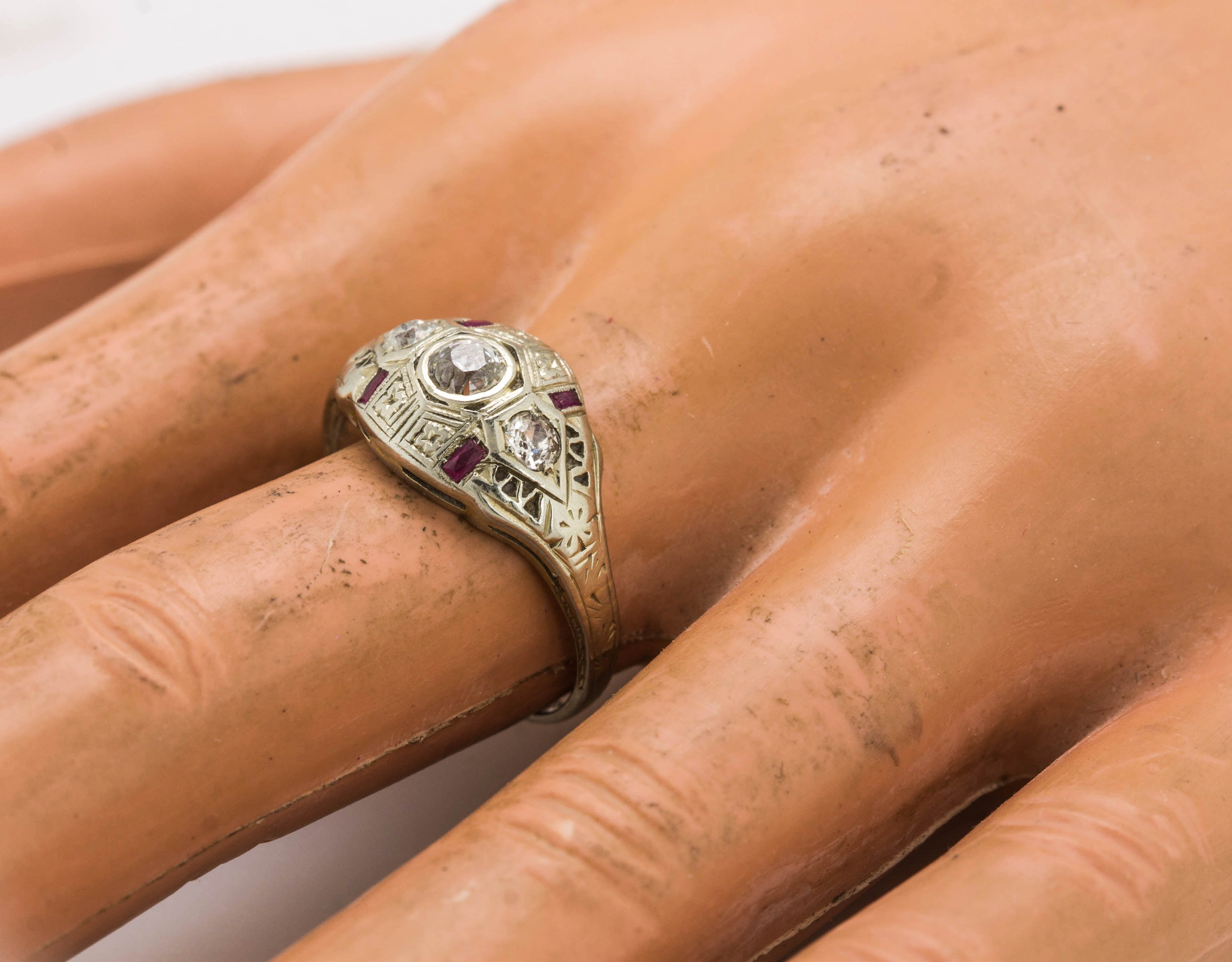 Antique Art Deco 18K White Gold 0.33CT Old European Cut Diamond Filigree Ring