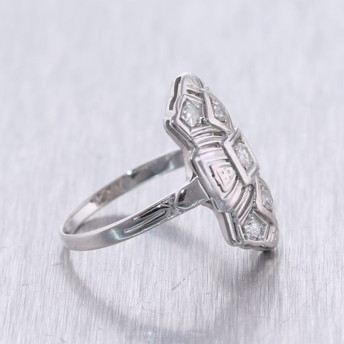 1930's Antique Art Deco 14k White Gold 0.37ctw Diamond Filigree Ring