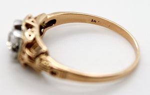 Antique Art Deco 0.15ct Diamond Square-Set Filigree Band Ring in 14k Yellow Gold
