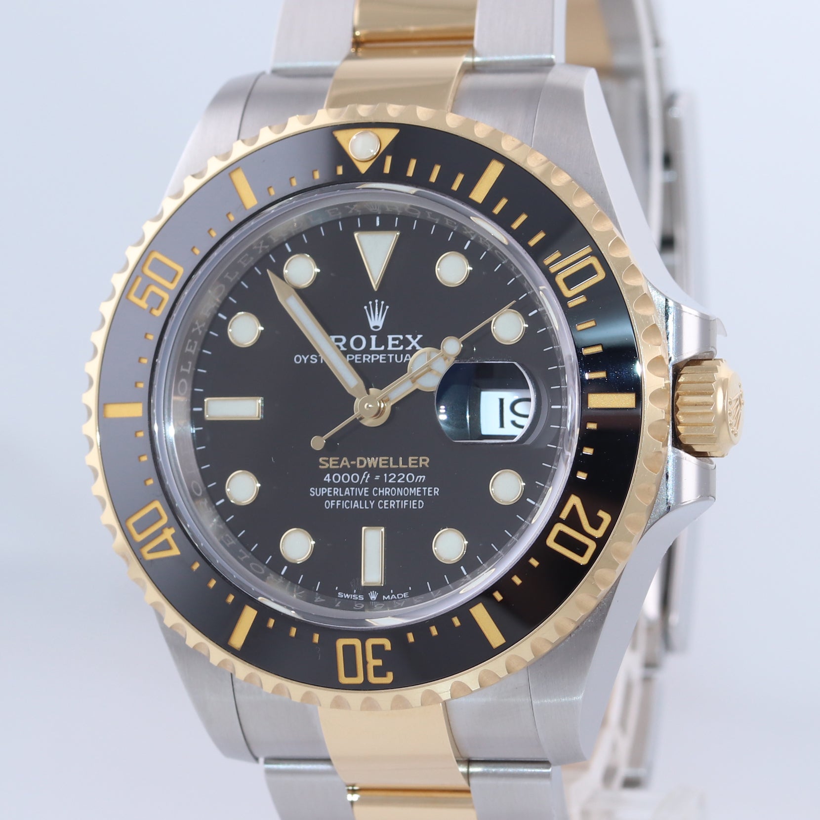 PAPERS MINT 2019 Rolex Sea-Dweller 43mm Two-Tone 18k Yellow Gold Watch 126603