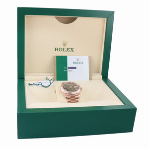 2019 NEW Rolex President 40mm 18k Rose Gold Olive Green Roman 228235 Watch Box