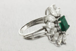Exquisite Ladies 14K White Gold 4.65ctw Emerald Diamond Flower Cocktail Ring