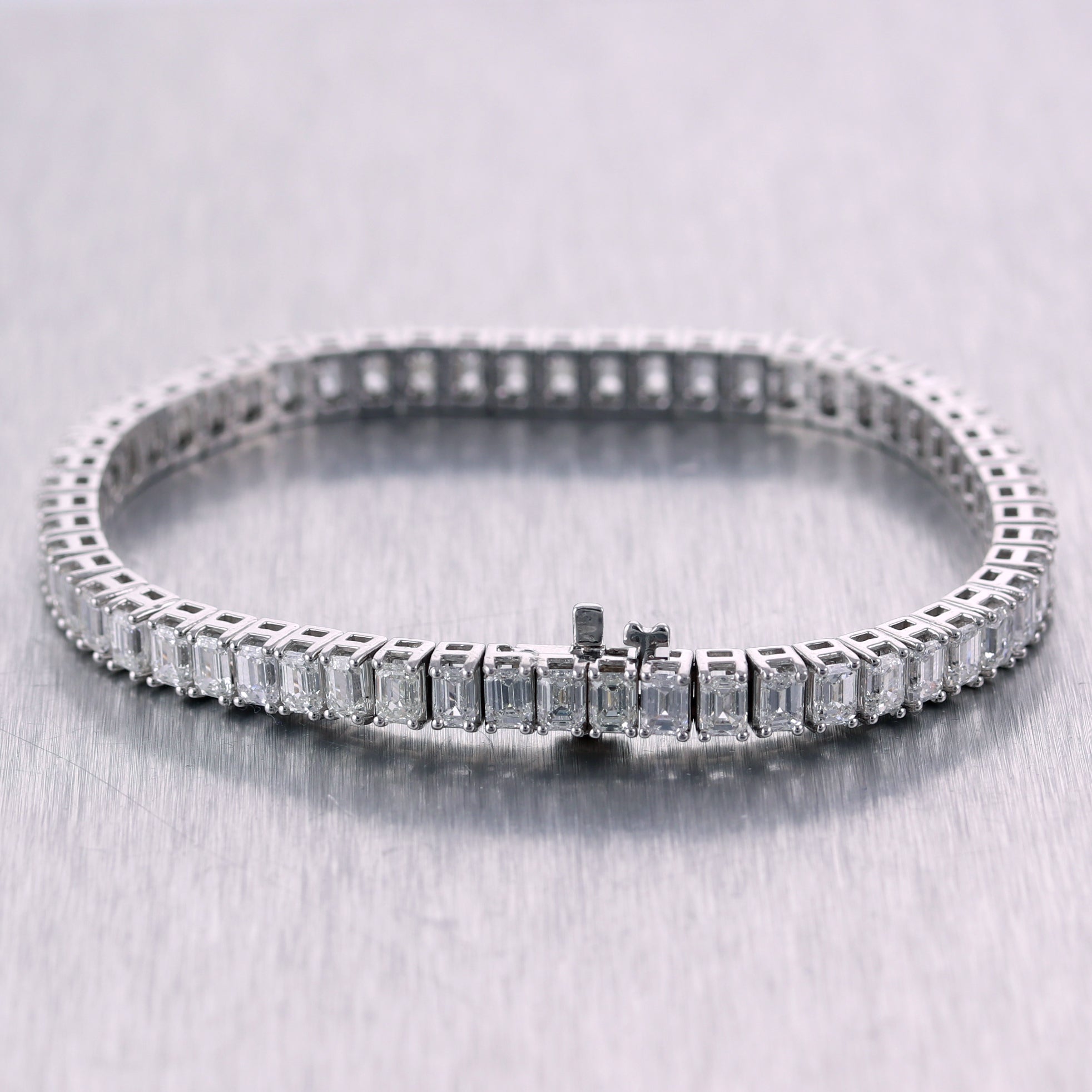 Baguette Diamond Bracelets Give You Serious Cravings - CaratsDirect2u Blog