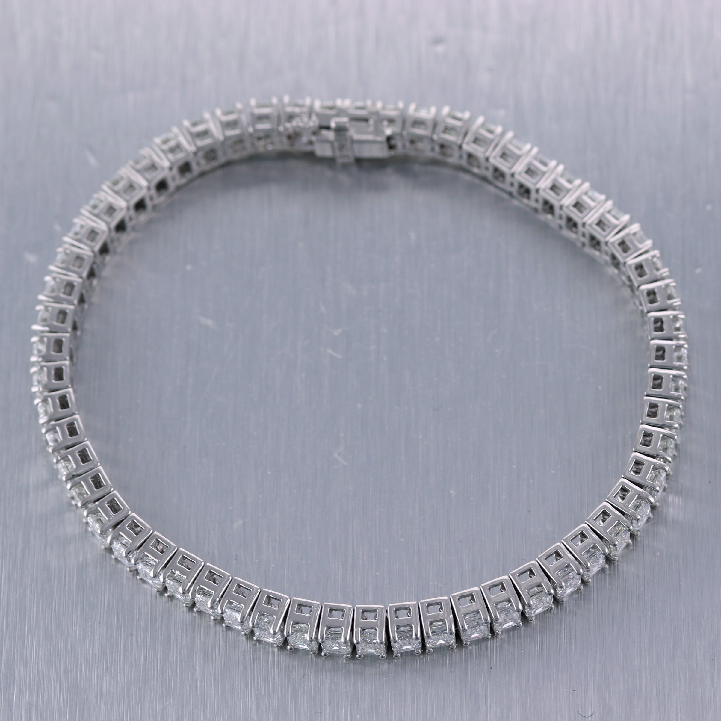 Modern 18k White Gold 13.45ctw Baguette Cut Diamond Tennis Bracelet