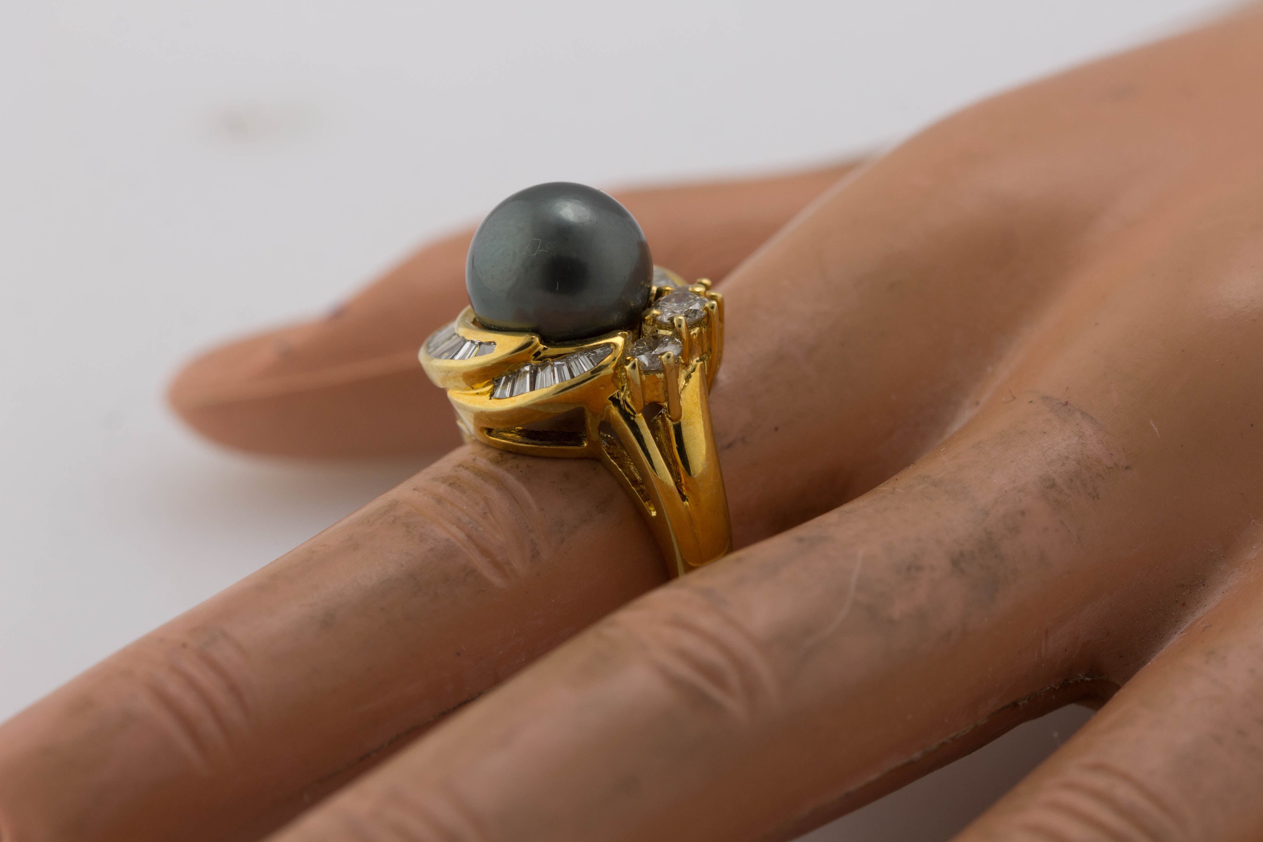 1.60ct Diamond Set In Black Tahitian Pearl Rings| Surat Diamond Jewelry