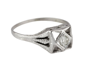 Ladies Antique Art Deco 18K White Gold 0.10 CT Solitaire Diamond Engagement Ring