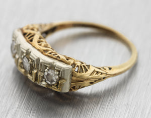 Lovely Ladies Antique Art Deco 14K Yellow White Gold 0.30ctw Diamond Ring