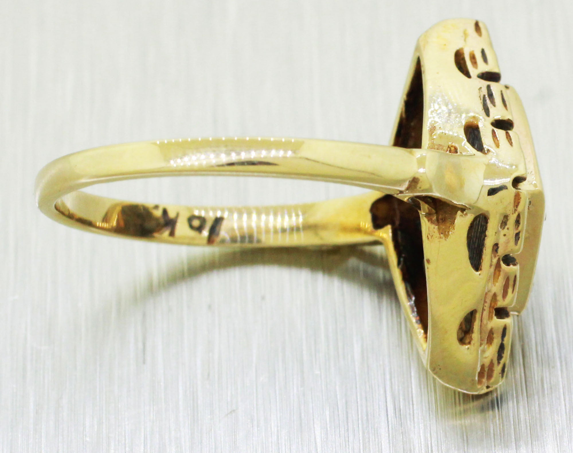 Vintage Estate 10k Solid Yellow Gold Nugget Rhombus Cocktail Ring