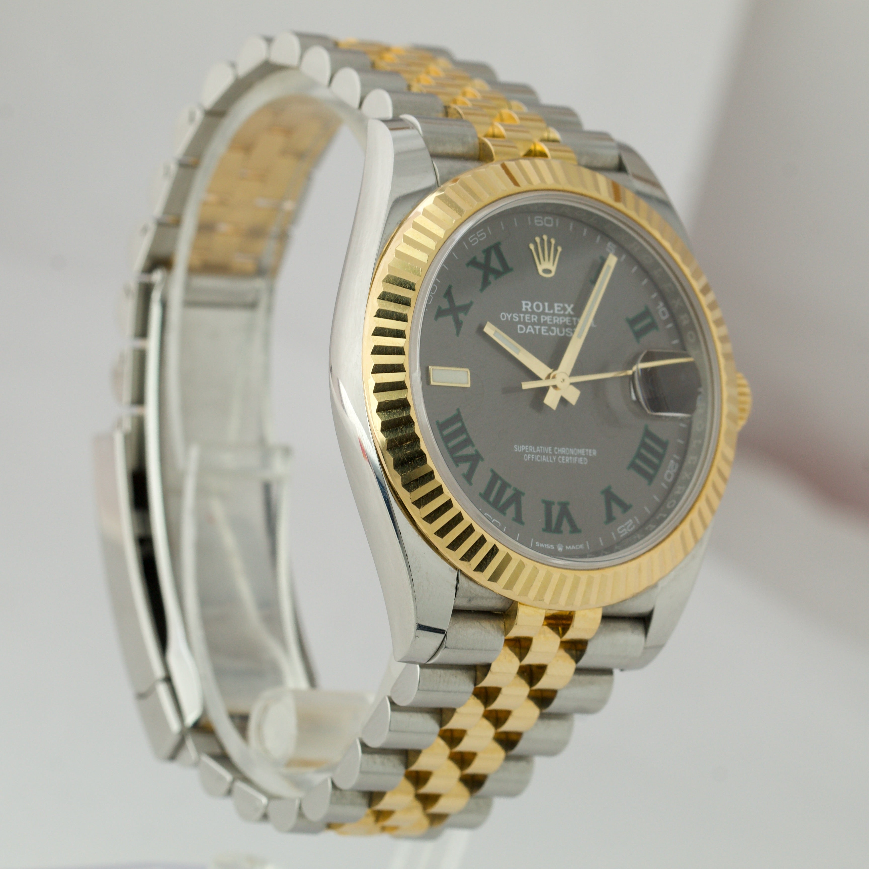 Rolex DateJust 41 126333 Wimbledon Two-Tone Gold Steel 41mm Jubilee Watch BOX