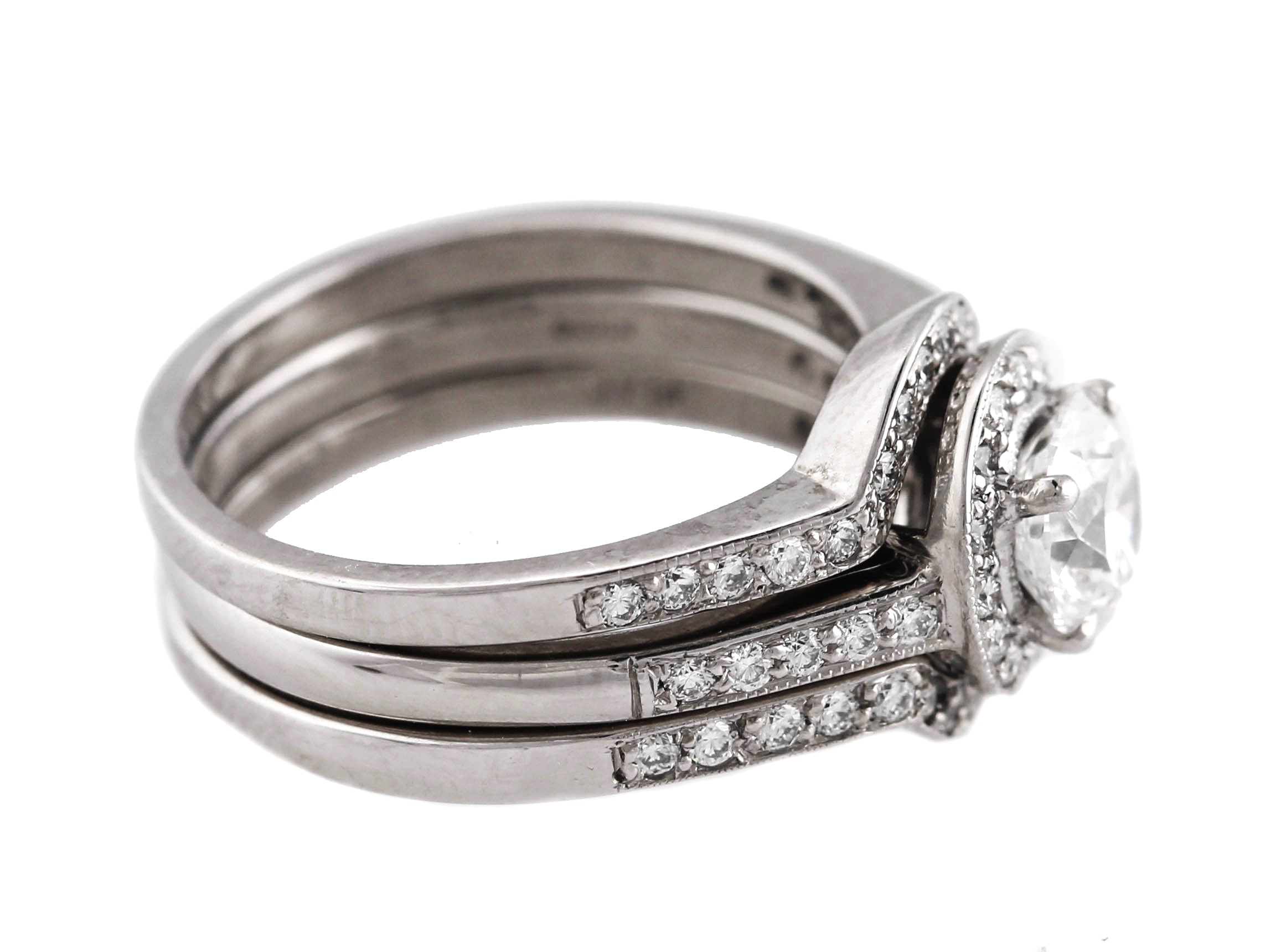 Ladies Platinum 1.05ct E-F Round Brilliant Diamond Halo Engagement Ring Band Set