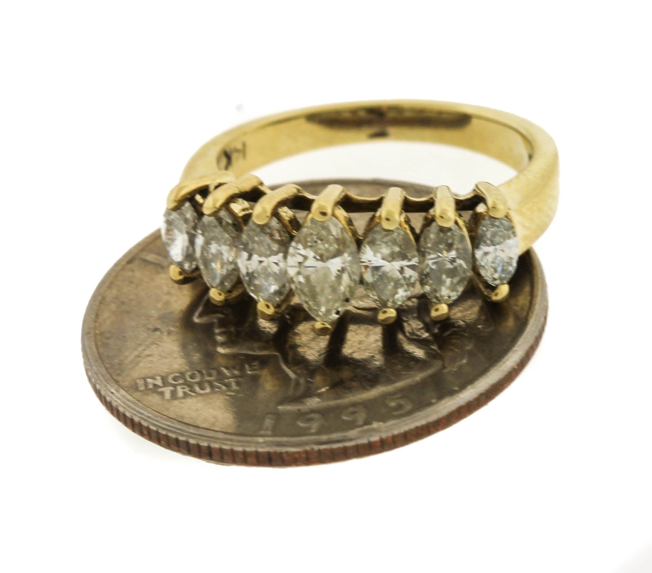 Lovely Ladies Estate 14K Yellow Gold 1.04ctw Marquise Diamond Wedding Band Ring