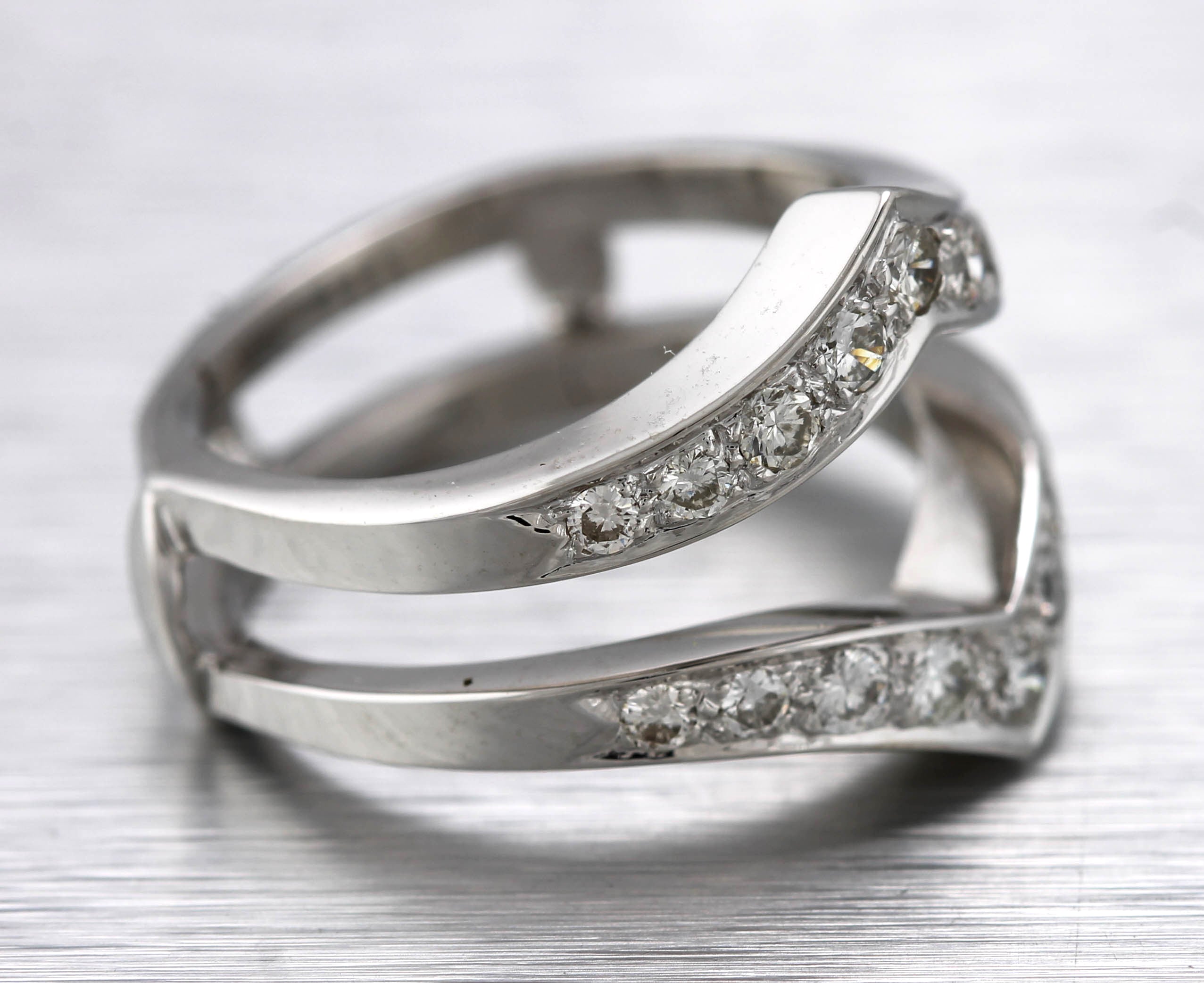 Lovely Ladies Unique 14K White Gold 0.72ctw Diamond Cocktail Ring