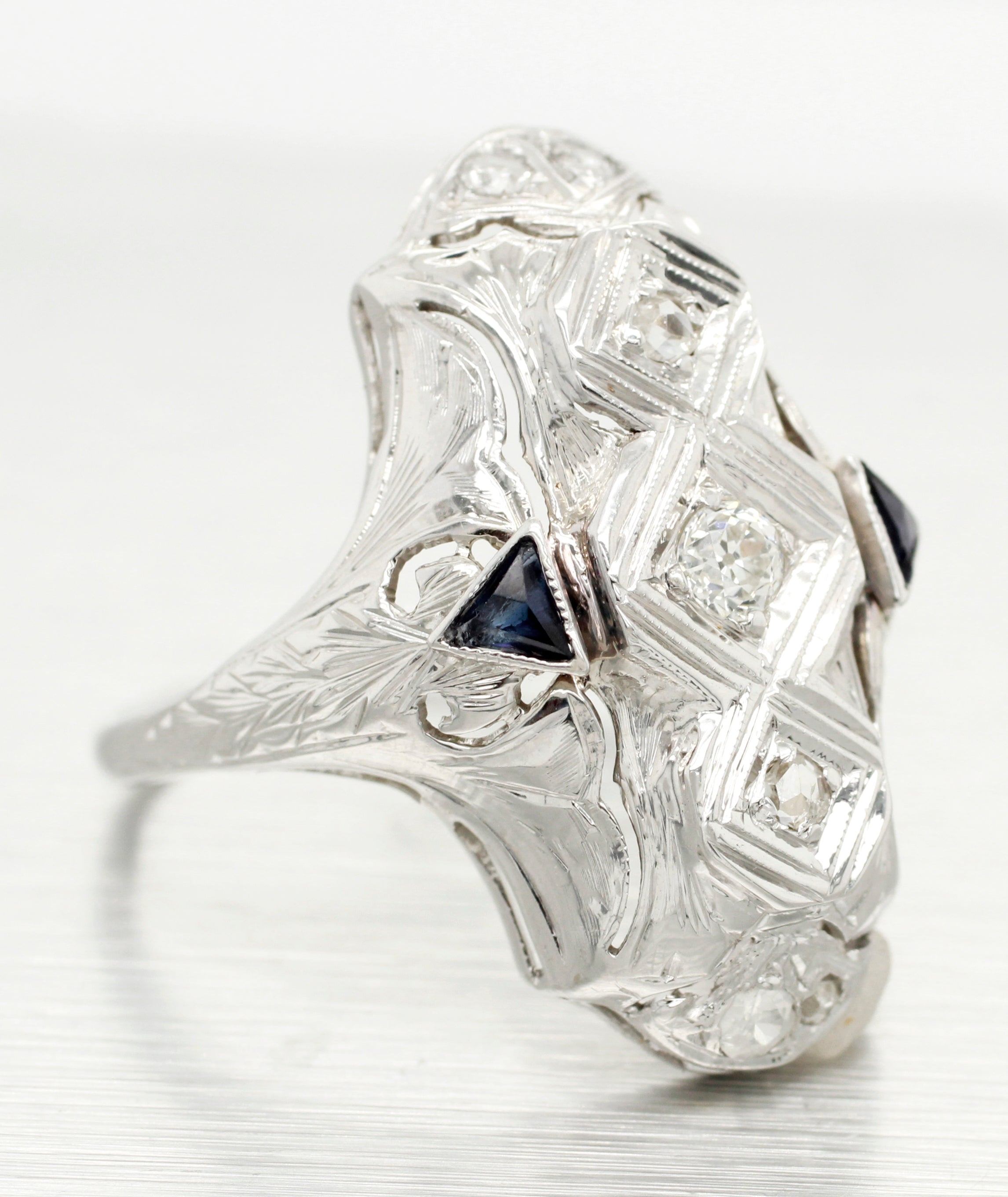Antique Art Deco 0.40ctw Diamond & Sapphire Cocktail Ring in 18k White Gold