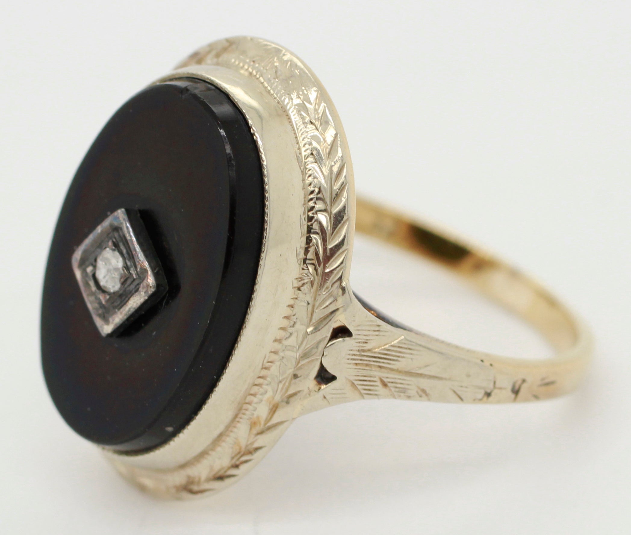 Antique Art Deco 14k White Gold Onyx and Diamond Ring